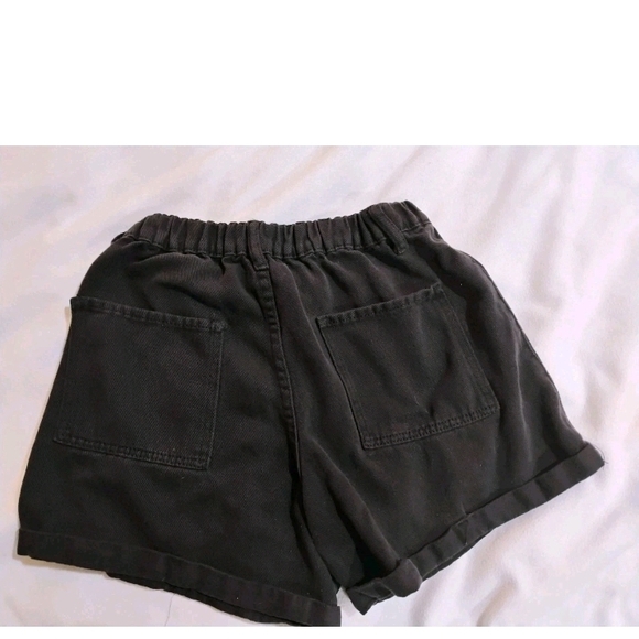 Stylish Women's Black Cargo Shorts - Picture 3 of 5